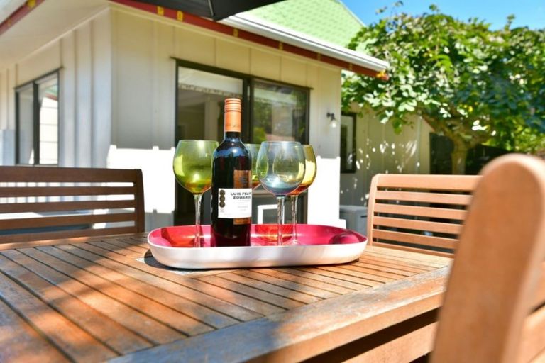 Photo of property in 53a Swann Beach Road, Stanmore Bay, Whangaparaoa, 0932