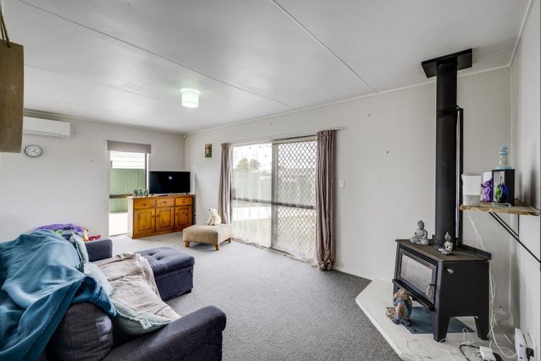 Photo of property in 338 Flaxmere Avenue, Flaxmere, Hastings, 4120