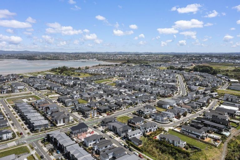 Photo of property in 4b Treloar Crescent, Hobsonville, Auckland, 0616