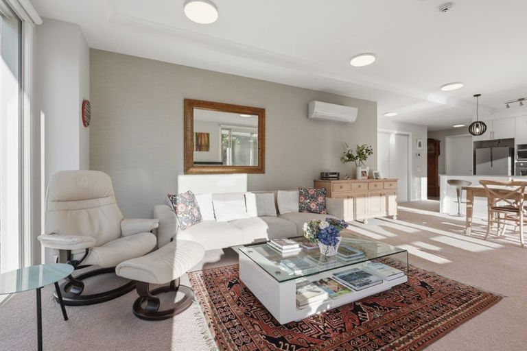 Photo of property in 122 Eaves Bush Parade, Orewa, 0931
