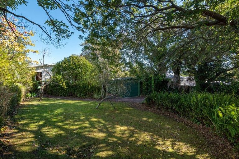 Photo of property in 64 County Road, Torbay, Auckland, 0630