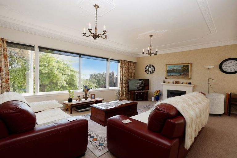 Photo of property in 17 Hull Street, South Hill, Oamaru, 9400