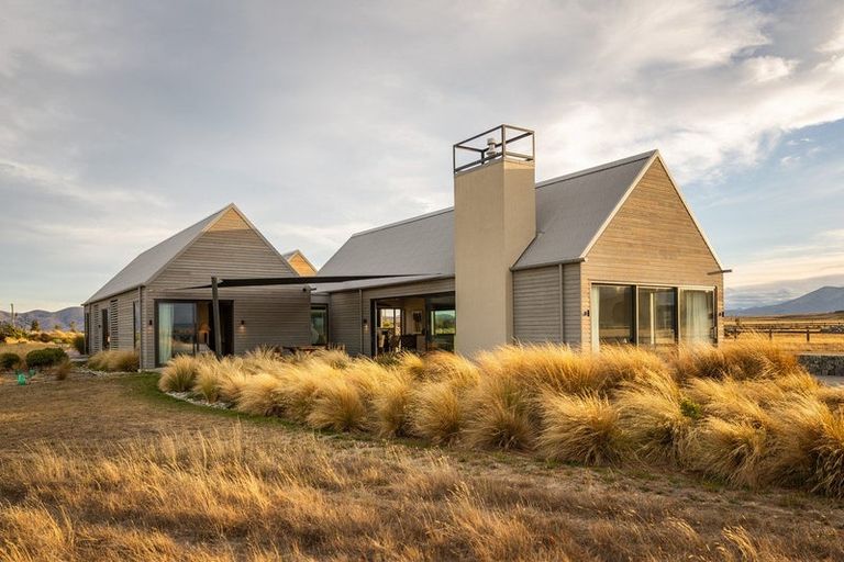 Photo of property in 10 Musterers Way, Ben Ohau, Twizel, 7999