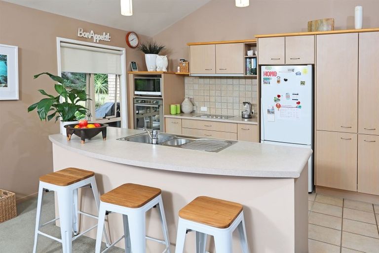 Photo of property in 20 Pippen Court, Henderson, Auckland, 0612