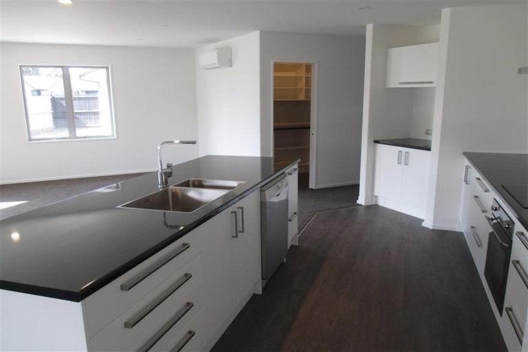 Photo of property in 37 Dunlops Crescent, Bottle Lake, Christchurch, 8083