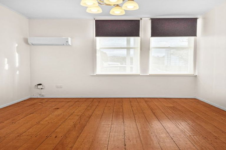 Photo of property in 39 Thompson Street, Mount Cook, Wellington, 6011