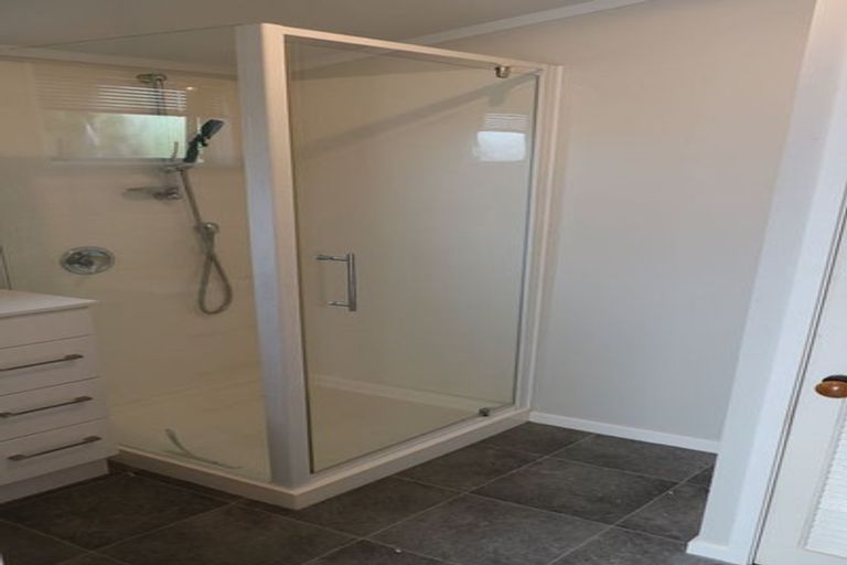 Photo of property in 69 Maplesden Drive, Clendon Park, Auckland, 2103