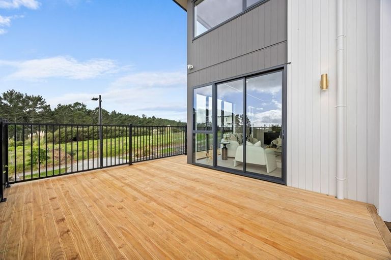 Photo of property in 17 Bremner Ridge Street, Flat Bush, Auckland, 2019