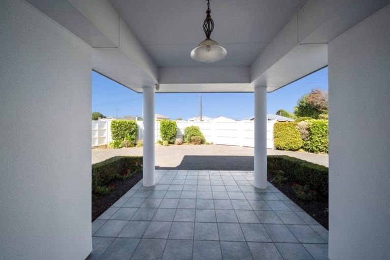 Photo of property in 45 Camberwell Road, Hawera, 4610