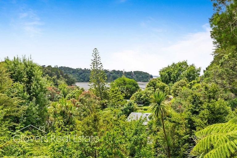 Photo of property in 140 Victory Road, Laingholm, Auckland, 0604