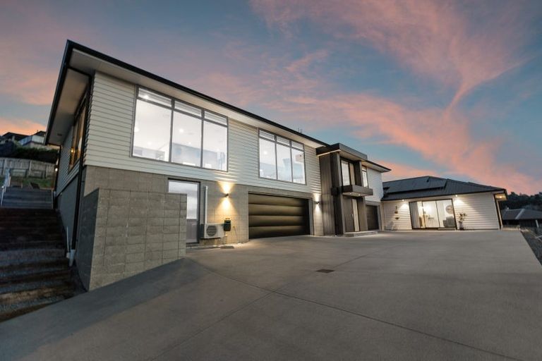 Photo of property in 101 Oteki Park Drive, Welcome Bay, Tauranga, 3112