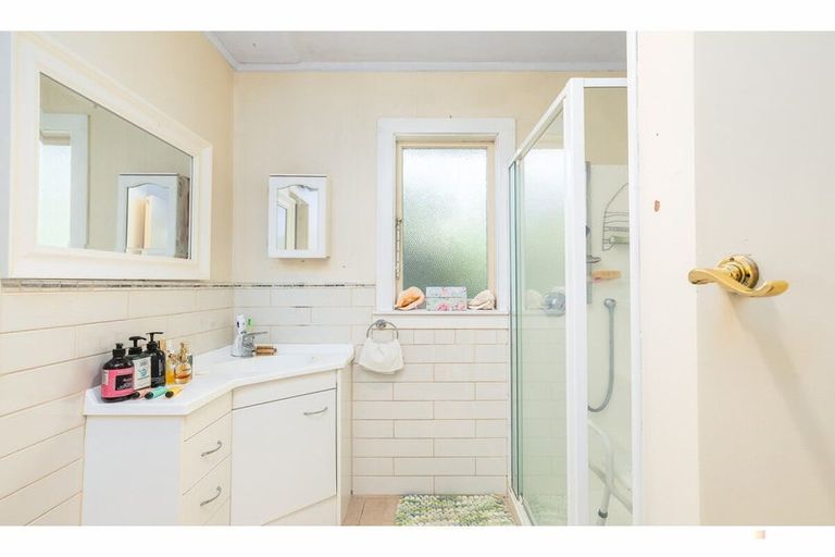 Photo of property in 17 Rugby Street, Waimate, 7924