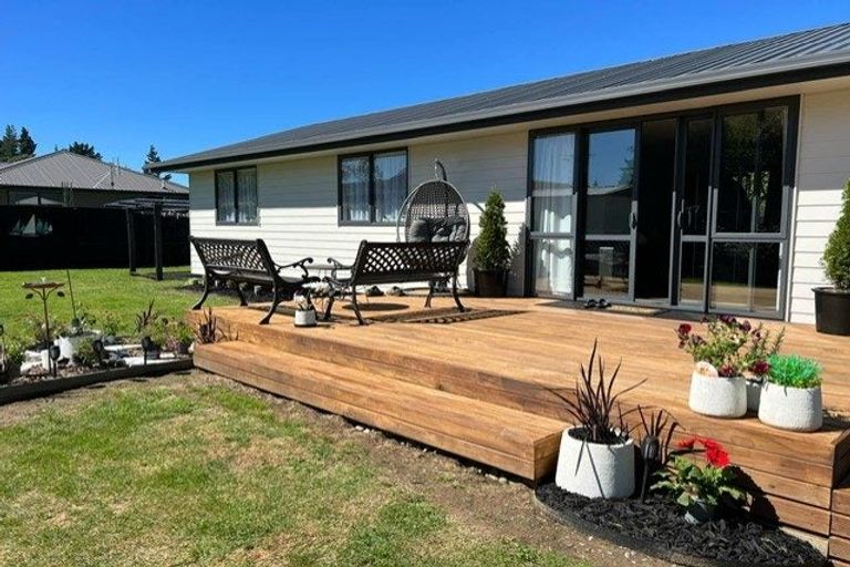 Photo of property in 28 Railway Terrace East, Glentunnel, Sheffield, 7673