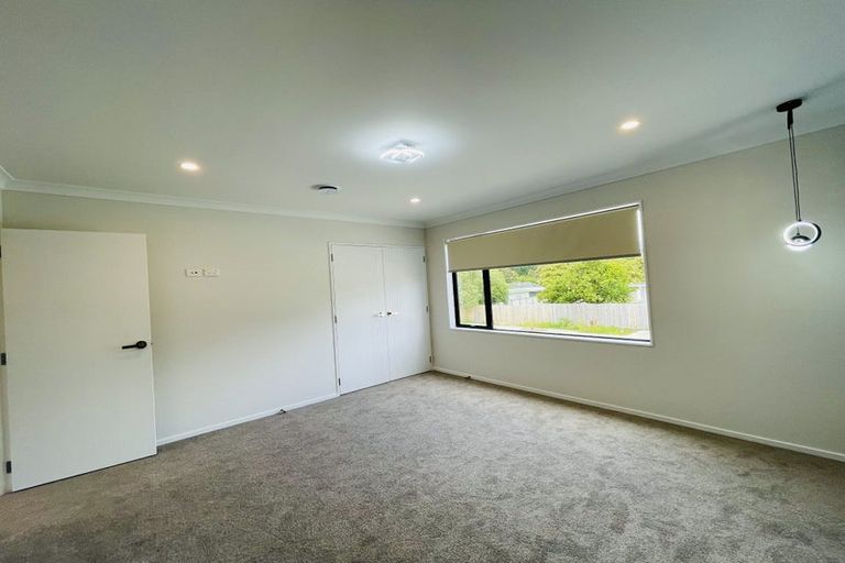 Photo of property in 36d Seymour Road, Sunnyvale, Auckland, 0612