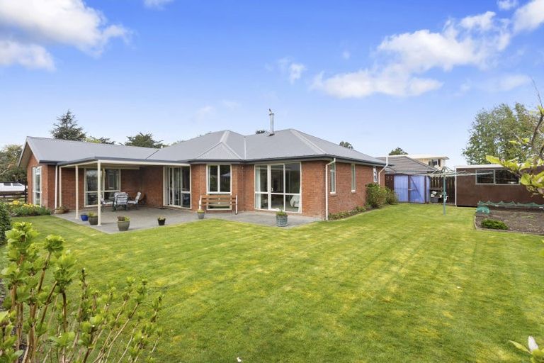 Photo of property in 105 High Street, Oxford, 7430