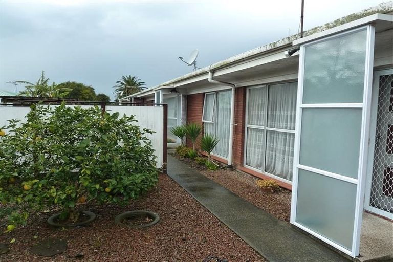 Photo of property in 2/52 Hutton Street, Otahuhu, Auckland, 1062