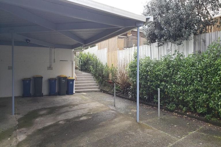 Photo of property in 4/3 Evelyn Place, Hillcrest, Auckland, 0627