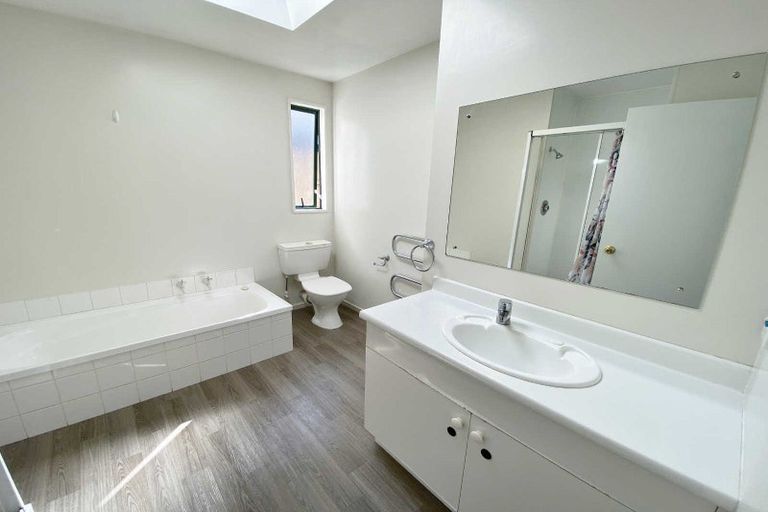 Photo of property in 1/8 Elizabeth Street, Riccarton, Christchurch, 8011