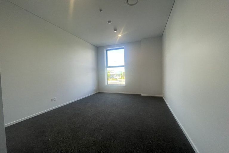 Photo of property in 104/2 Rauroa Lane, Hobsonville, Auckland, 0616