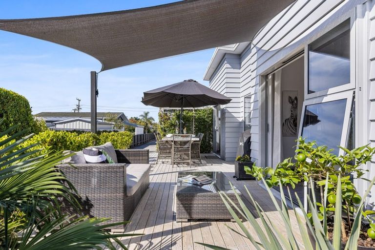 Photo of property in 38a Hatton Road, Orewa, 0931