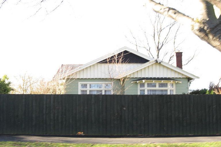 Photo of property in 2/46 Severn Street, St Albans, Christchurch, 8014