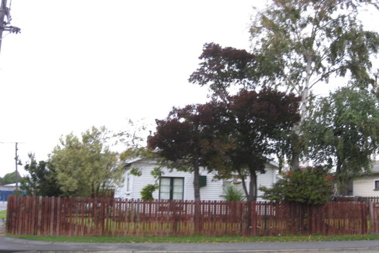 Photo of property in 37 Northcote Road, Northcote, Christchurch, 8052