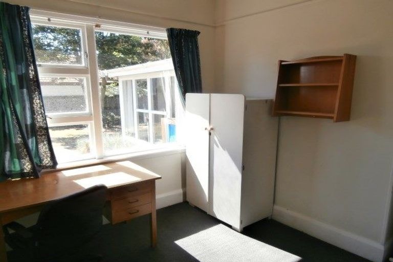 Photo of property in 12 Ilam Road, Upper Riccarton, Christchurch, 8041