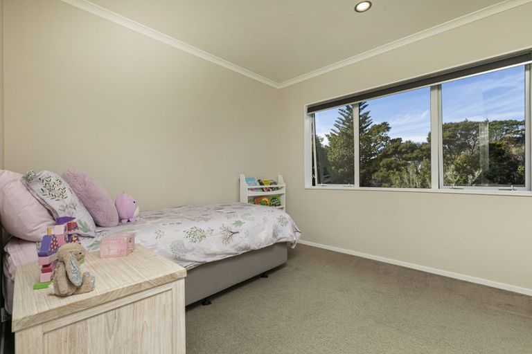 Photo of property in 29d Greenhithe Road, Greenhithe, Auckland, 0632