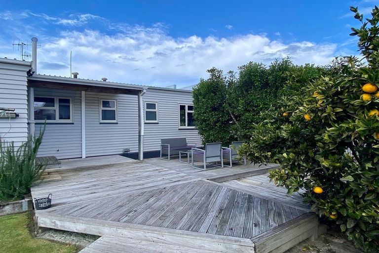 Photo of property in 45 Bedford Road, Marewa, Napier, 4110