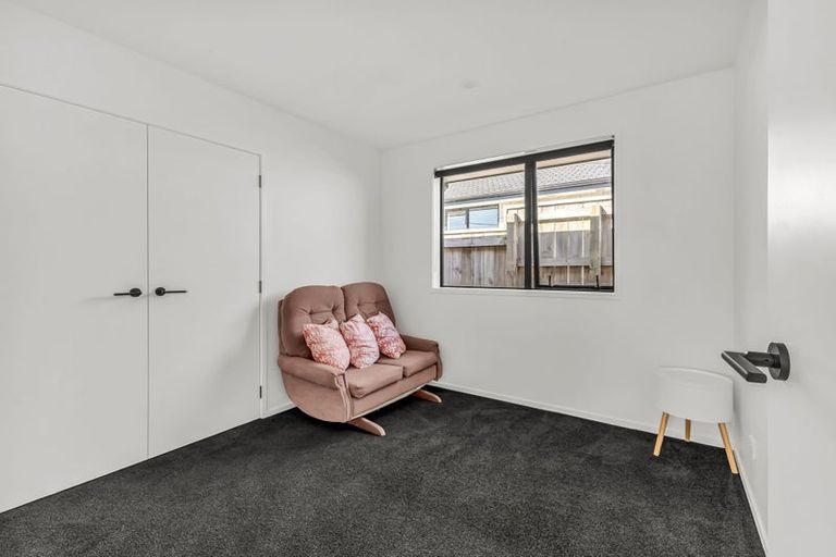Photo of property in 4 Banks Street, Marfell, New Plymouth, 4310