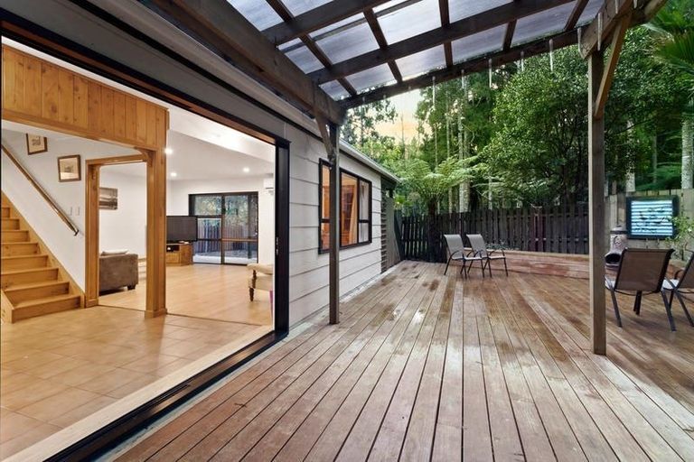 Photo of property in 305 Huia Road, Titirangi, Auckland, 0604