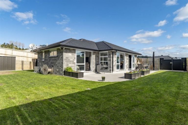 Photo of property in 12 Moira Close, Welcome Bay, Tauranga, 3175