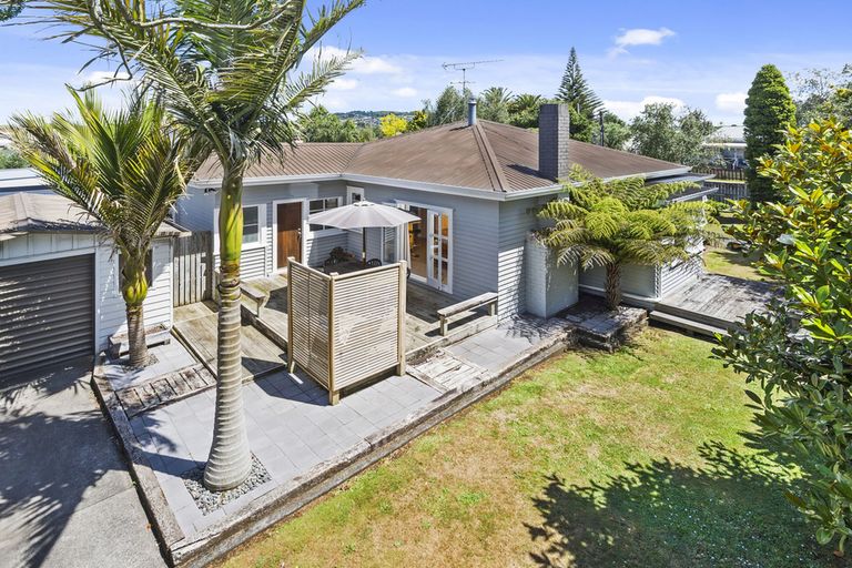 Photo of property in 20 John Street, Pukekohe, 2120