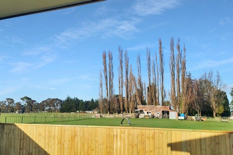 Photo of property in 30 Oldfield Lane, Marton, 4710