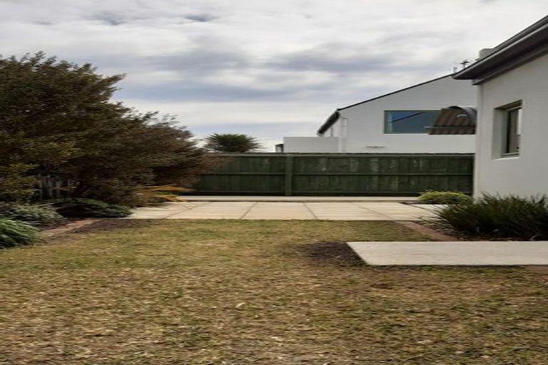 Photo of property in 2/13 Crohane Place, Addington, Christchurch, 8024