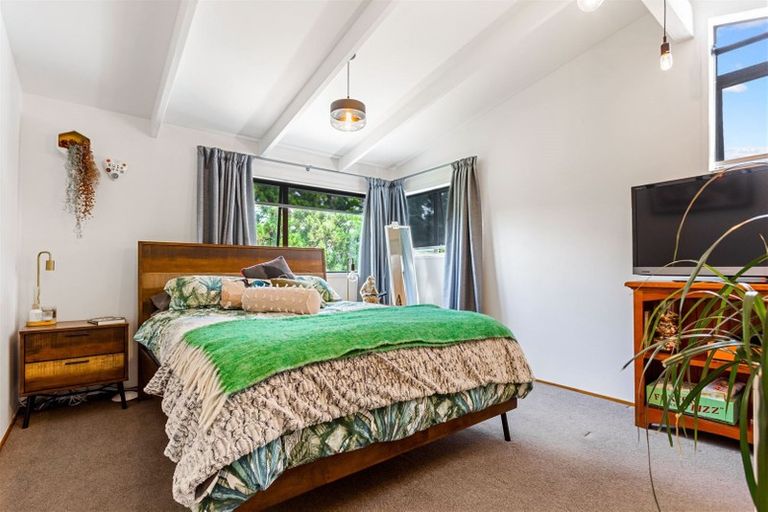 Photo of property in 367 Triangle Road, Henderson, Auckland, 0610