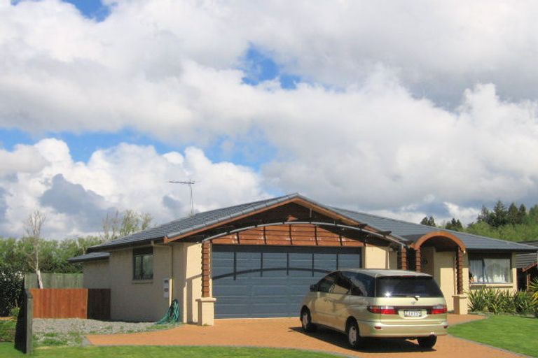 Photo of property in 28 Duggan Drive, Owhata, Rotorua, 3010