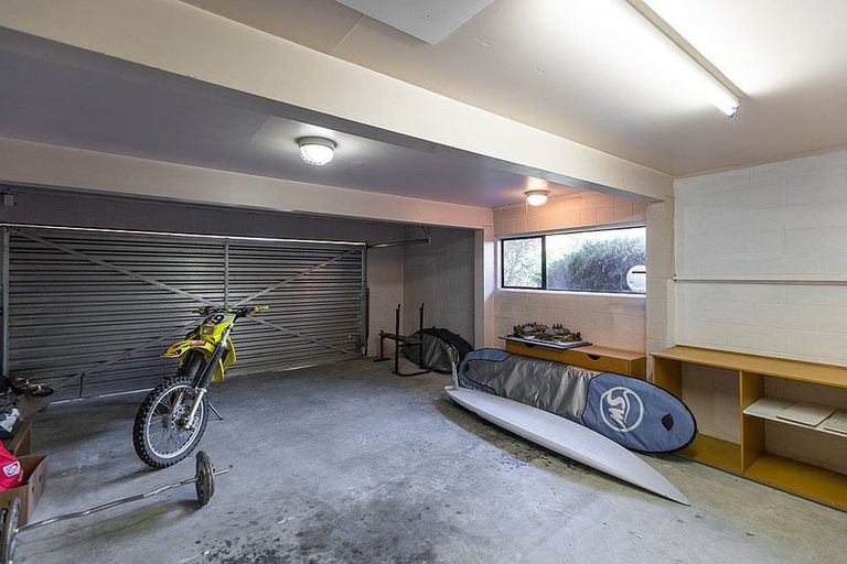 Photo of property in 6 Thorn Crescent, Fernhill, Queenstown, 9300