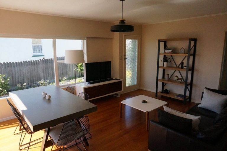 Photo of property in 1/23 Aramoana Avenue, Devonport, Auckland, 0624