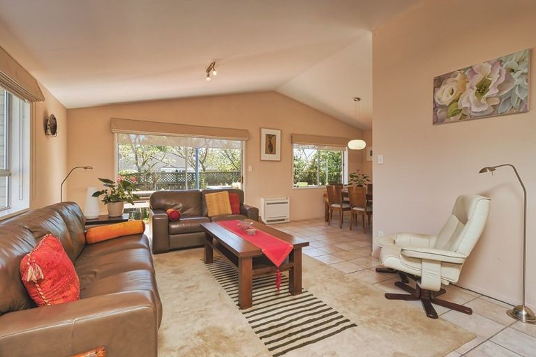 Photo of property in 94 Te Mata Road, Havelock North, 4130