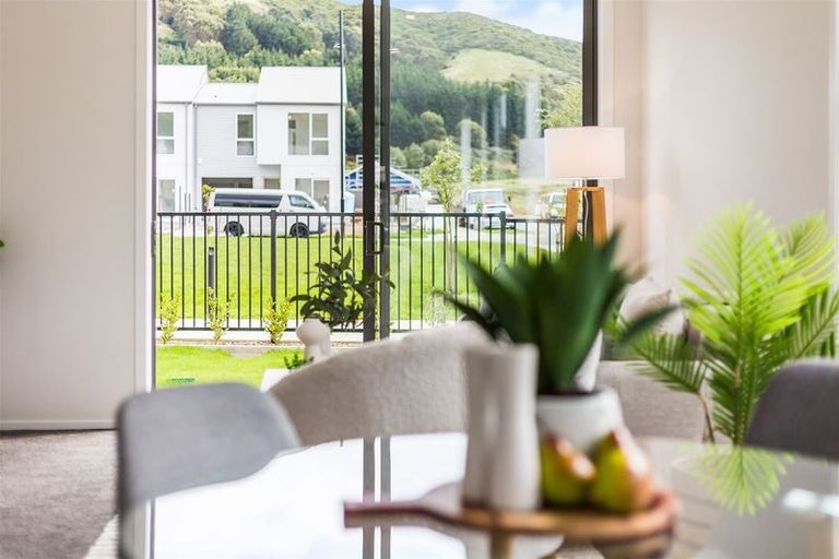 Photo of property in 6 Tokitoki Way, Kenepuru, Porirua, 5022