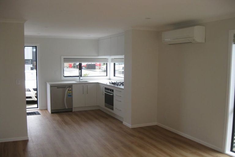 Photo of property in 8 Raeble Walkington Lane, Wallaceville, Upper Hutt, 5018