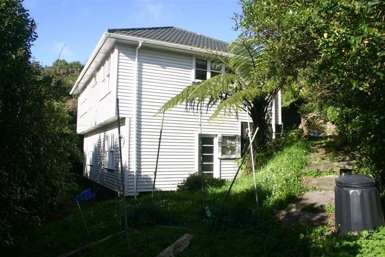 Photo of property in 16 Victory Avenue, Karori, Wellington, 6012