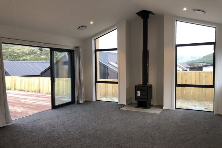 Photo of property in 15 Cheviot Street, Jacks Point, 9371