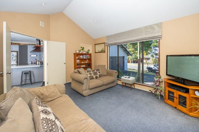 Photo of property in 37 Bramley Drive, Rototuna, Hamilton, 3210