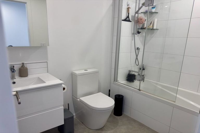 Photo of property in 123 Ngae Place, Mangere East, Auckland, 2024