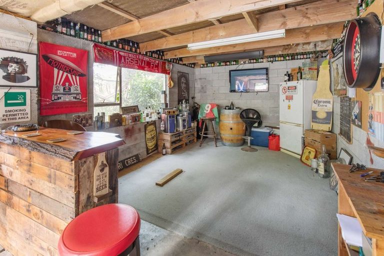 Photo of property in 15 Frankley Road, Westown, New Plymouth, 4310