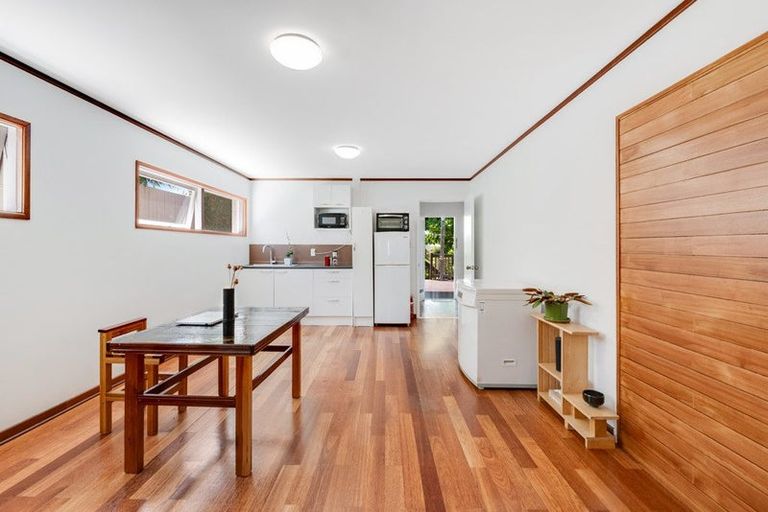 Photo of property in 42 Rawene Road, Birkenhead, Auckland, 0626