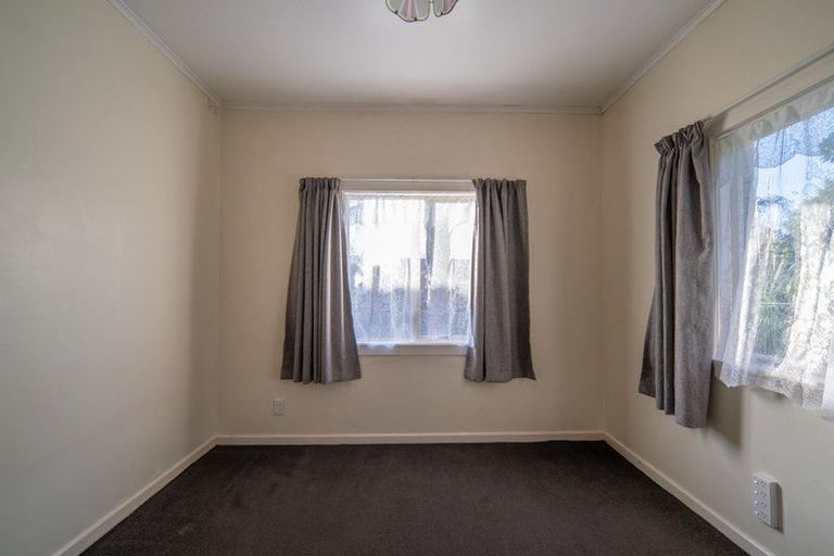 Photo of property in 8 Verel Street, Fairfield, Hamilton, 3214