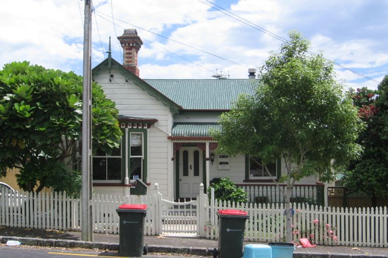 Photo of property in 39 First Avenue, Kingsland, Auckland, 1021